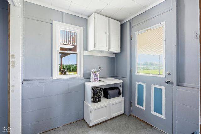 28615 N State Road 19, Atlanta, IN 46031