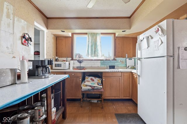 28615 N State Road 19, Atlanta, IN 46031