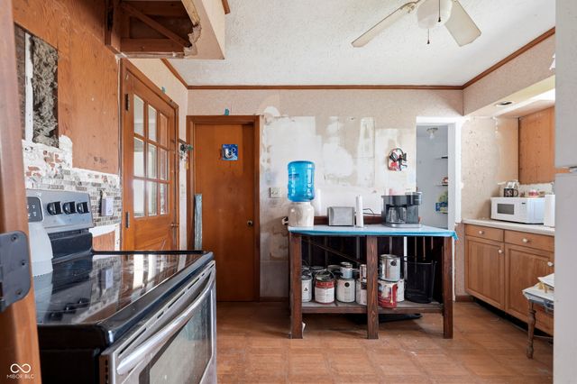 28615 N State Road 19, Atlanta, IN 46031