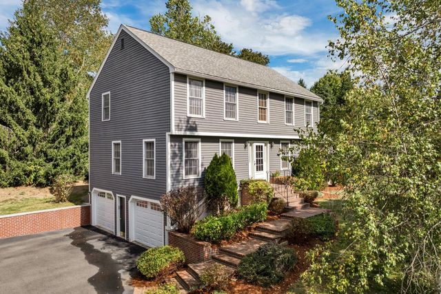 15 Cambridge Road, Hampstead, NH 03841