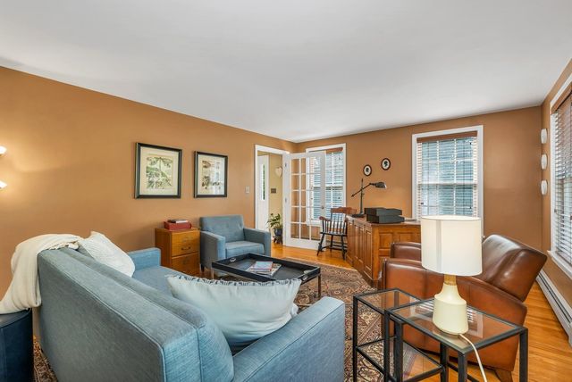 15 Cambridge Road, Hampstead, NH 03841