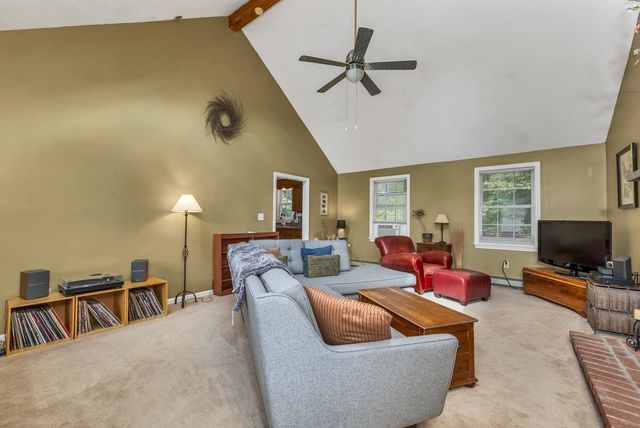 15 Cambridge Road, Hampstead, NH 03841