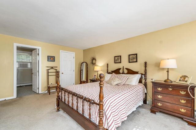 15 Cambridge Road, Hampstead, NH 03841
