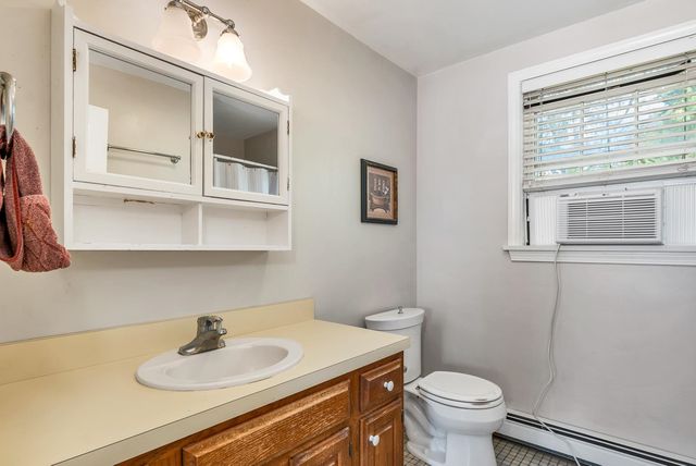 15 Cambridge Road, Hampstead, NH 03841