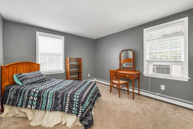 15 Cambridge Road, Hampstead, NH 03841