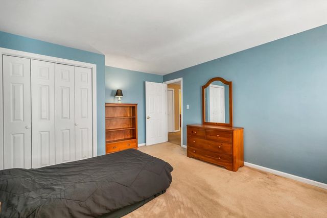 15 Cambridge Road, Hampstead, NH 03841