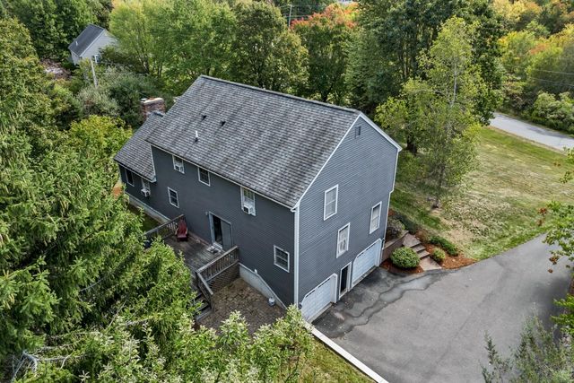 15 Cambridge Road, Hampstead, NH 03841
