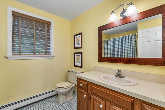 15 Cambridge Road, Hampstead, NH 03841