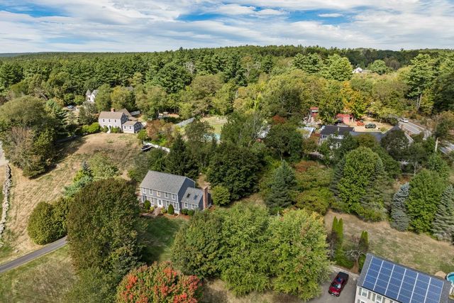 15 Cambridge Road, Hampstead, NH 03841