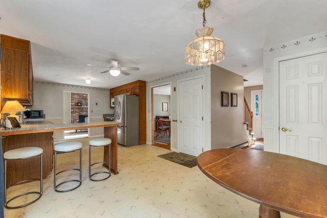 15 Cambridge Road, Hampstead, NH 03841