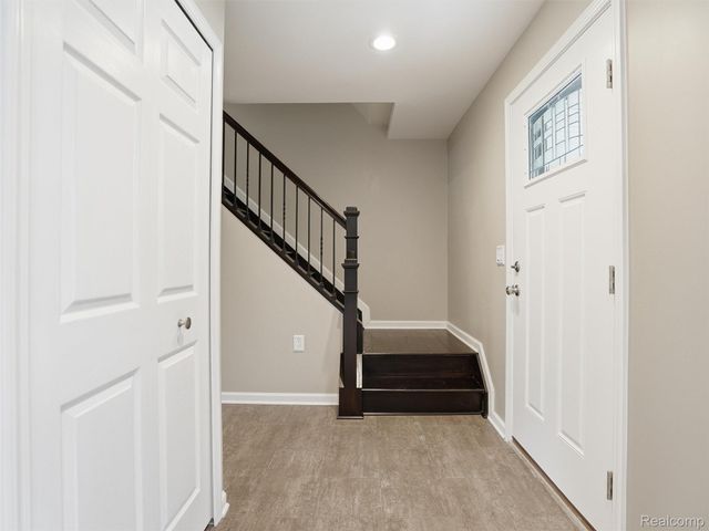 42902 Saxony Road, Canton Charter Township, MI 48187