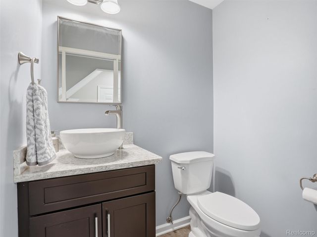 42902 Saxony Road, Canton Charter Township, MI 48187