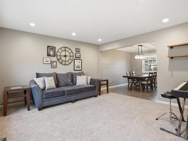 42902 Saxony Road, Canton Charter Township, MI 48187