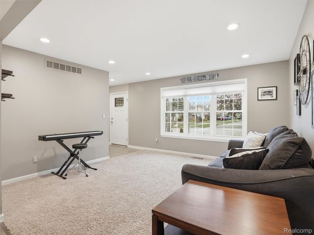 42902 Saxony Road, Canton Charter Township, MI 48187