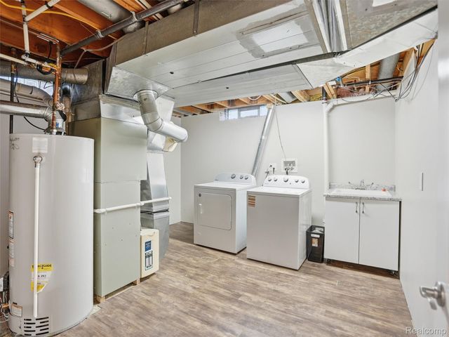 42902 Saxony Road, Canton Charter Township, MI 48187