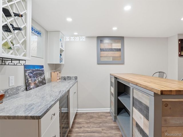 42902 Saxony Road, Canton Charter Township, MI 48187