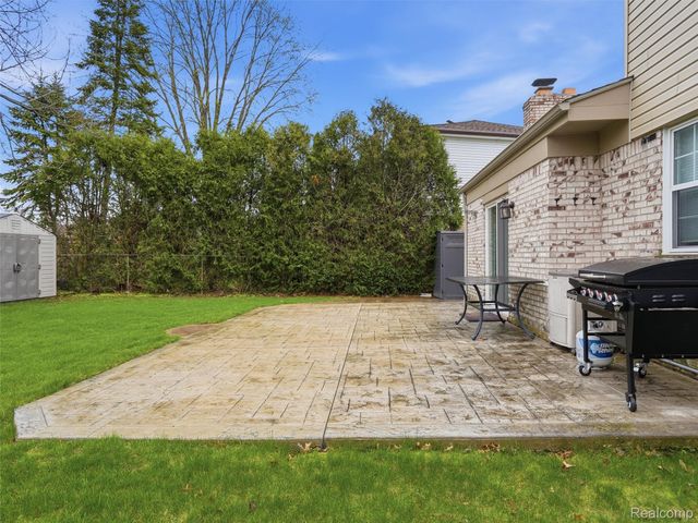 42902 Saxony Road, Canton Charter Township, MI 48187