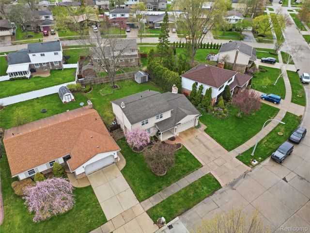 42902 Saxony Road, Canton Charter Township, MI 48187