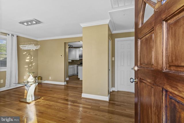 6816 ARLINGTON BLVD, Falls Church, VA 22042