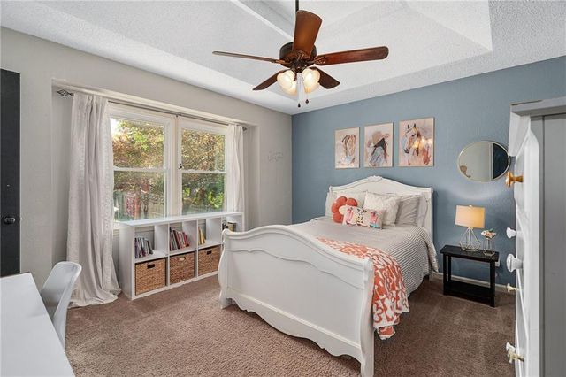 12727 Oakland Avenue, Grandview, MO 64030