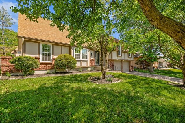 12727 Oakland Avenue, Grandview, MO 64030