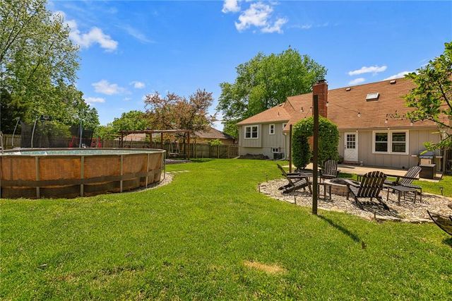 12727 Oakland Avenue, Grandview, MO 64030