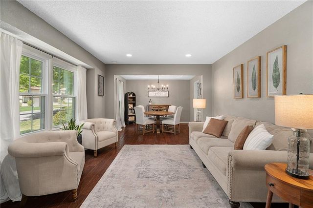 12727 Oakland Avenue, Grandview, MO 64030
