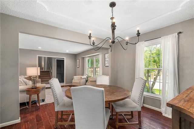 12727 Oakland Avenue, Grandview, MO 64030