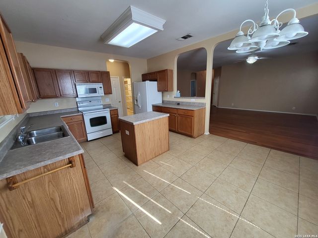 5411 Excello Path, San Antonio, TX 78247