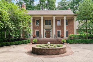 700 Eagle Ridge, Powell, OH 43065