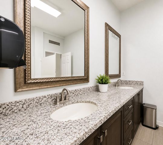 15703 N 36TH Street, Phoenix, AZ 85032