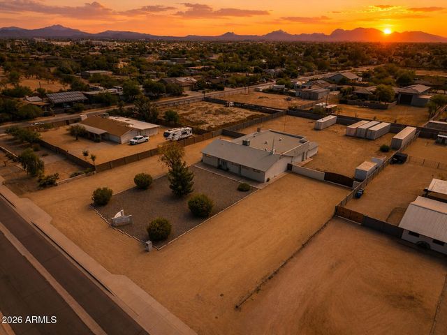 15703 N 36TH Street, Phoenix, AZ 85032