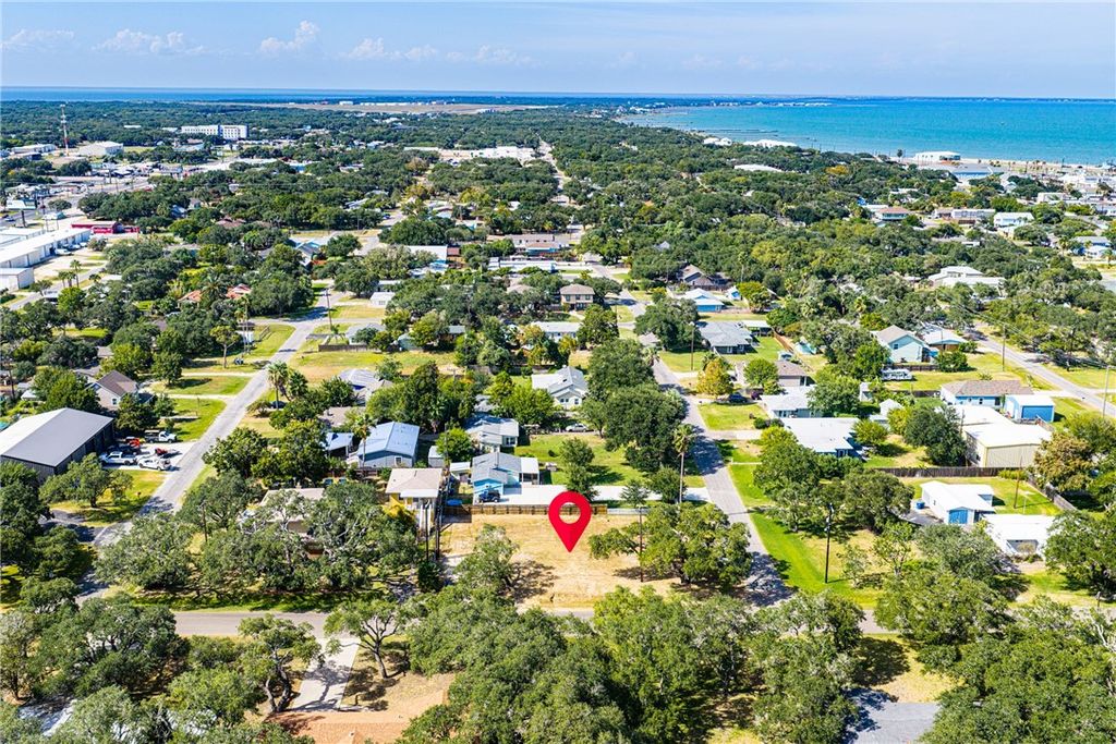 317-A S Fifth St, Rockport, TX 78382 — photo 4