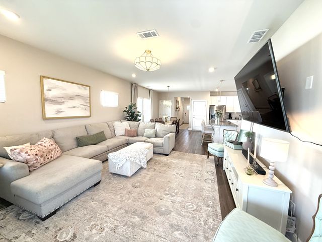 4352 Skyridge Dr, Nashville, TN 37207