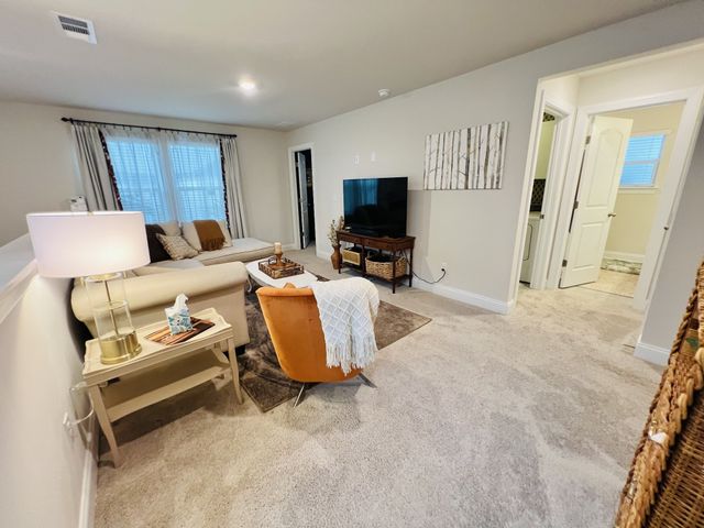 4352 Skyridge Dr, Nashville, TN 37207