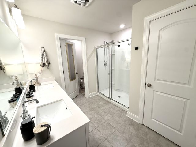 4352 Skyridge Dr, Nashville, TN 37207