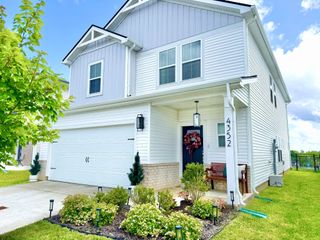 4352 Skyridge Dr, Nashville, TN 37207