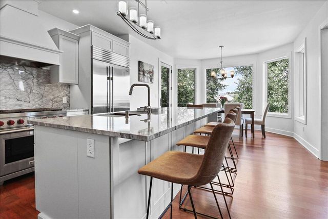 914 Lillian Russell Court, Crown Point, IN 46307