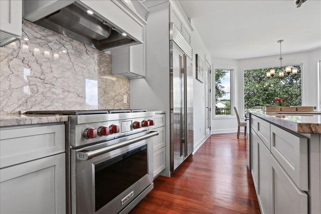 914 Lillian Russell Court, Crown Point, IN 46307