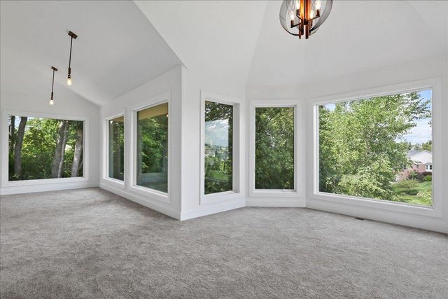 914 Lillian Russell Court, Crown Point, IN 46307