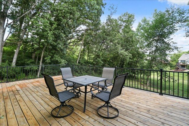 914 Lillian Russell Court, Crown Point, IN 46307