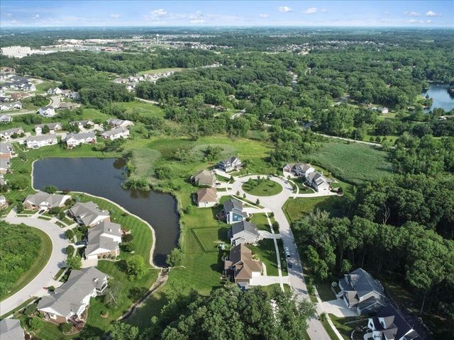 914 Lillian Russell Court, Crown Point, IN 46307