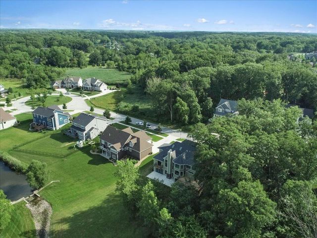 914 Lillian Russell Court, Crown Point, IN 46307