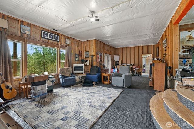 341 E Rainier Court, Allyn, WA 98524
