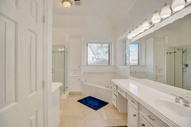 301 Winding Oak Lane S, League City, TX 77573