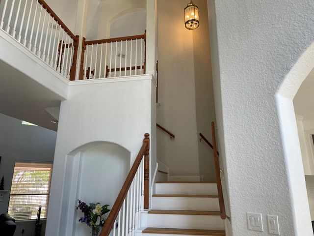 301 Winding Oak Lane S, League City, TX 77573