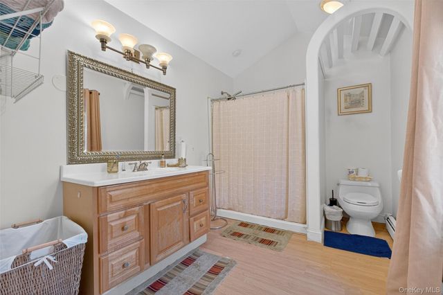 10 Sunrise Drive, Putnam Valley, NY 10579