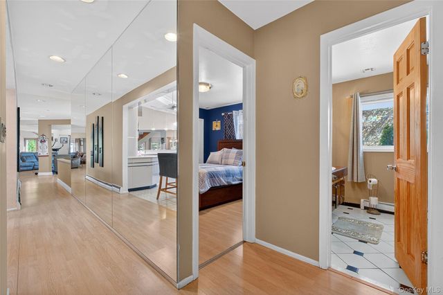 10 Sunrise Drive, Putnam Valley, NY 10579