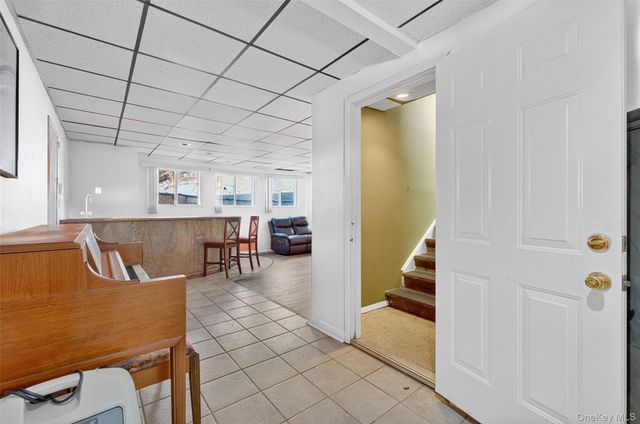 10 Sunrise Drive, Putnam Valley, NY 10579