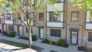 7712 Harvard Street, Forest Park, IL 60130